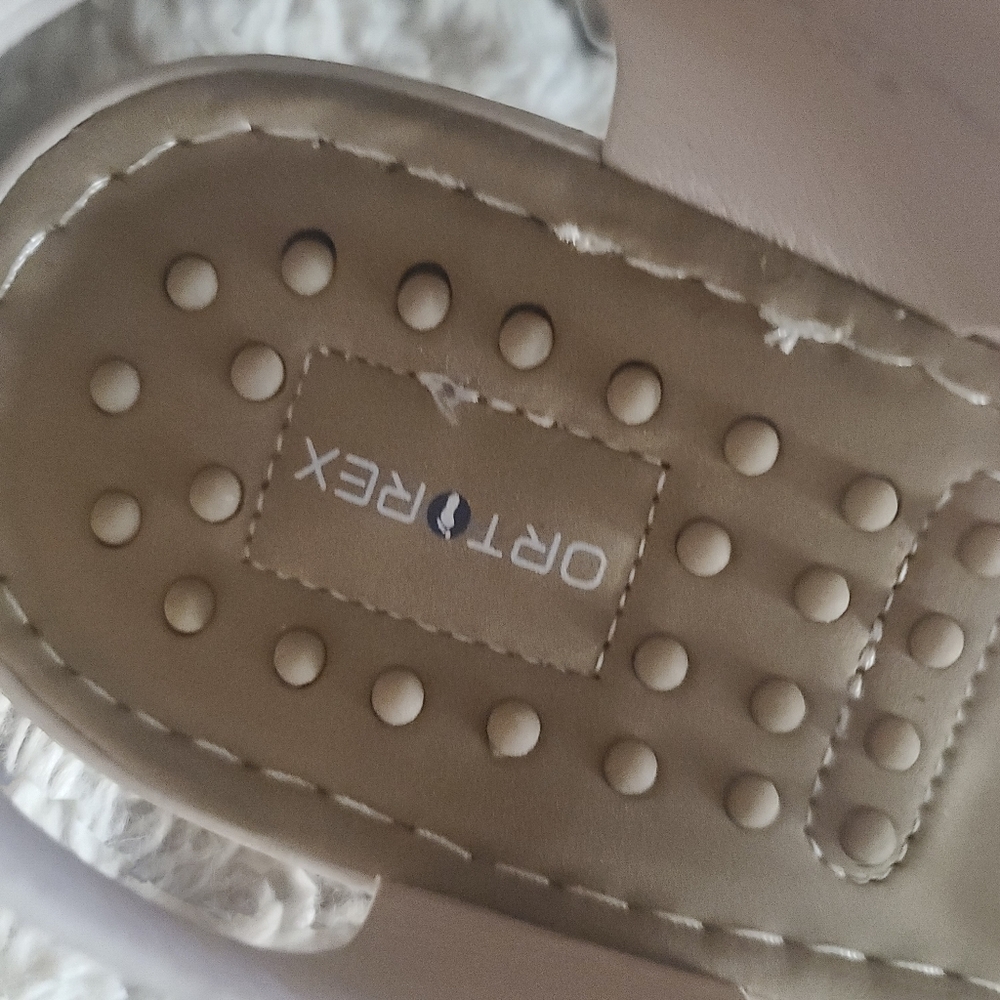 Massage Ortho + Rest Beige Women's Happier Sandals - Picture 8 of 11